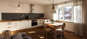 Modern-bayrische FeWo mit Seeblick